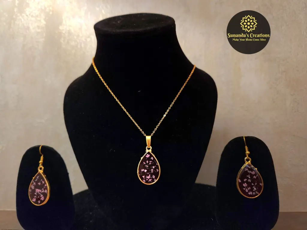 Real Mini Flower Resin Jewellery Set (Pink)