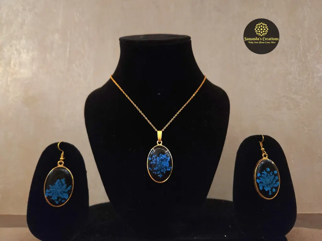 Real Dried Lace Flower Resin Jewellery Set (Blue)