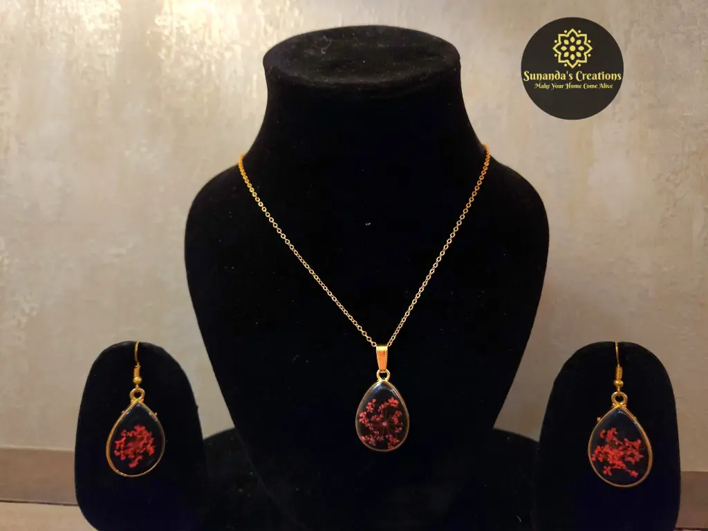 Real Resin Jewellery Set (Snowdrop )