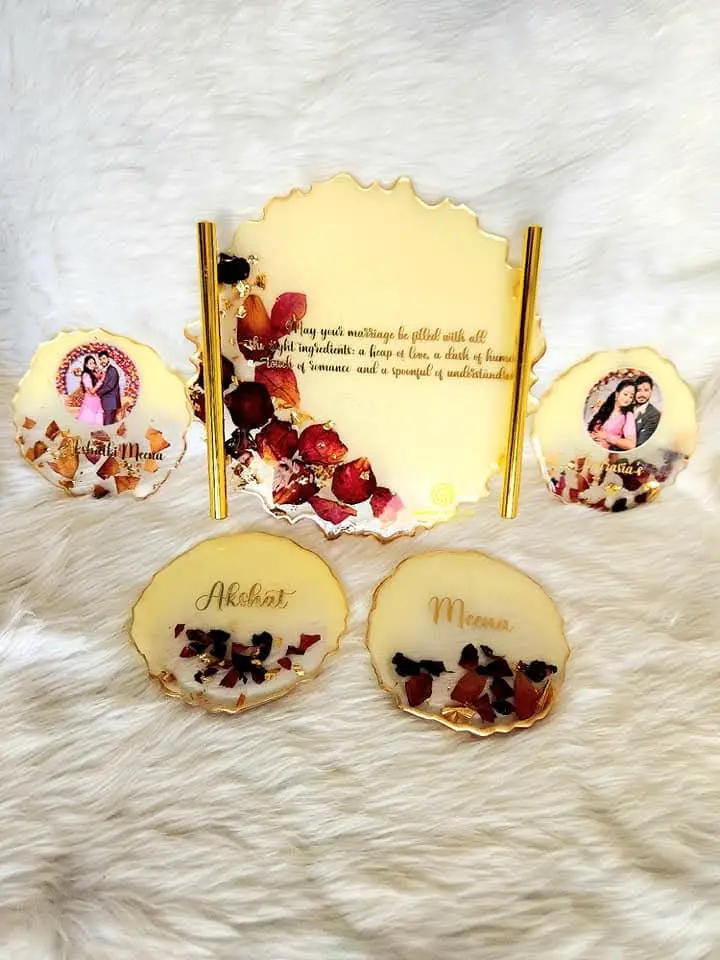 8" Personalized Resin Tray & 4 Tea- Coasters (Off White)