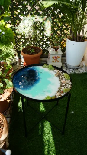 18" Beach Theme Resin Tea-Table (Round)