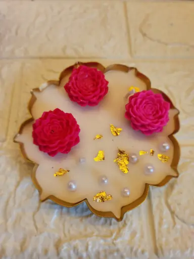 Soy Wax Scented Lotus Urli Candle (Sandle Wood)