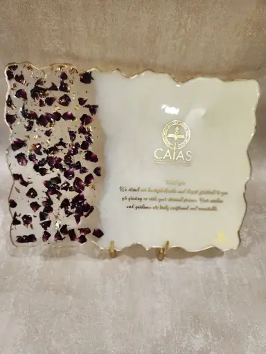 12"×9" Rose Petal Resin Momento 