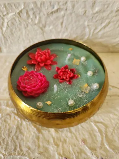 Soy Wax Scented Lotus Pond Urli Candle (Sandle Wood)